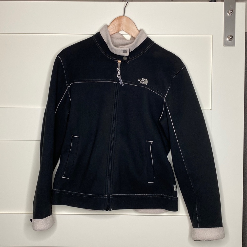 The North Face A5 Fleece Sherpa Style Black jacket, no rips, tears or stains 👍
